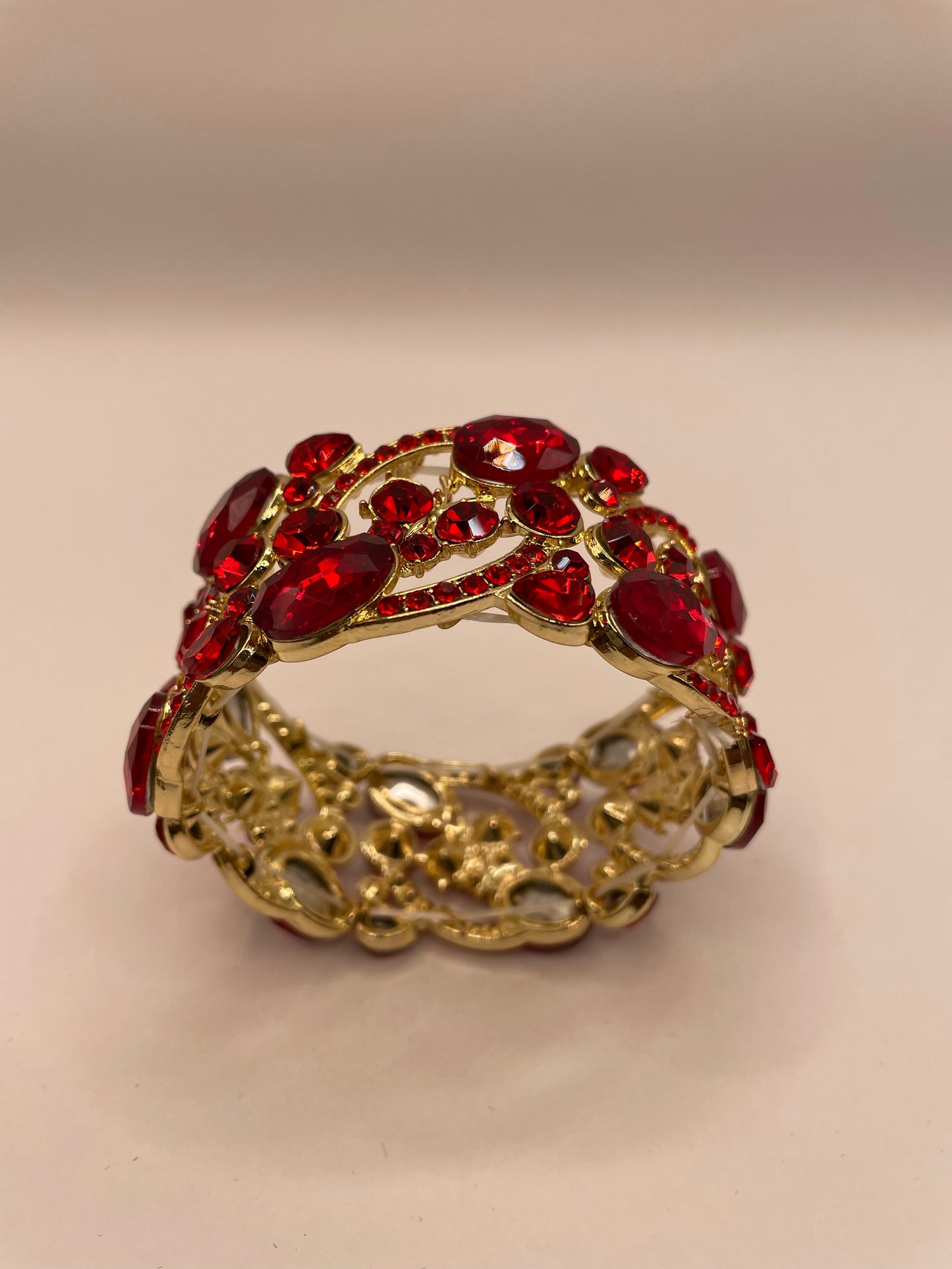 Red Mary J stretch Bangle