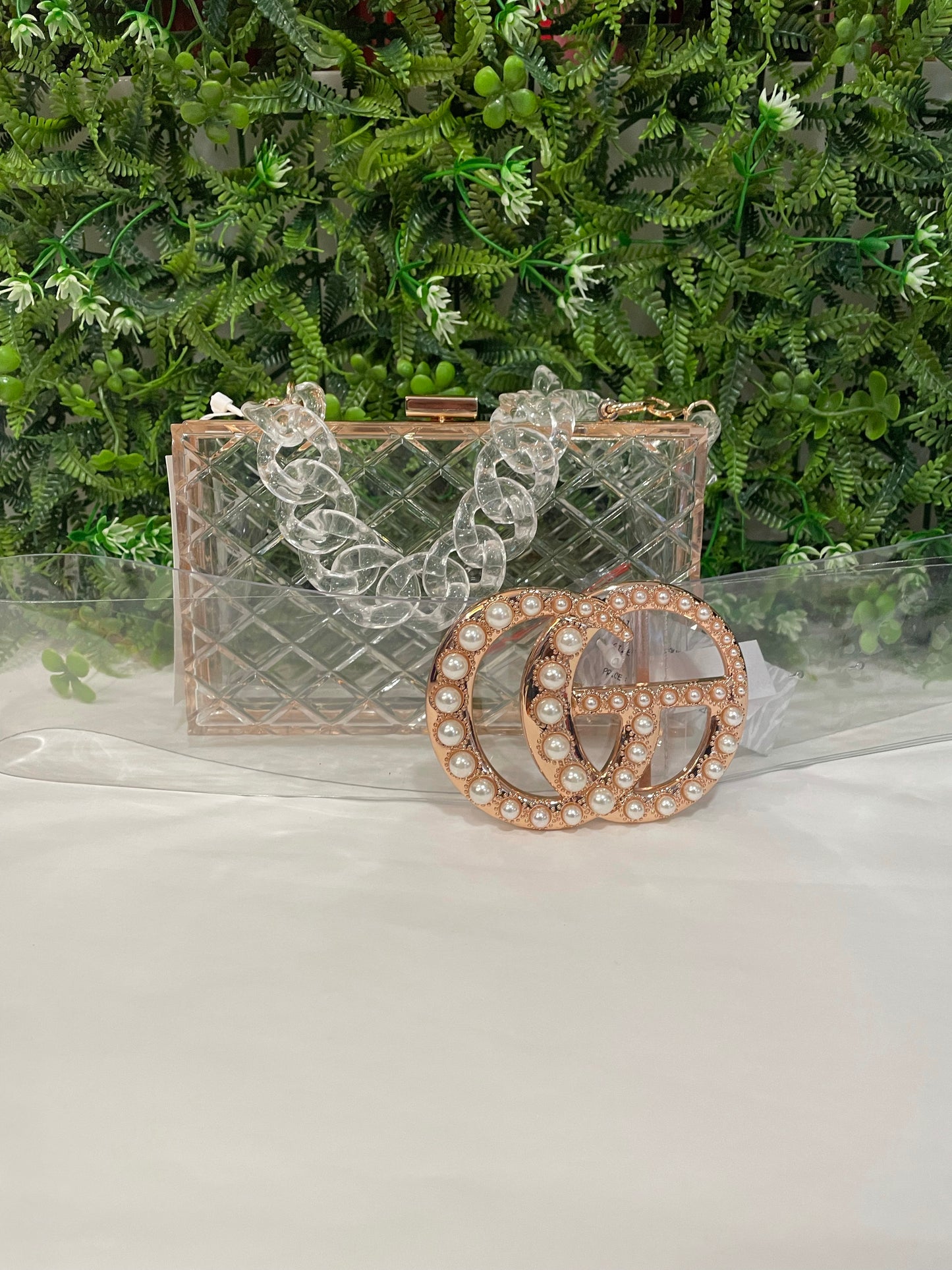 Clear Clutch